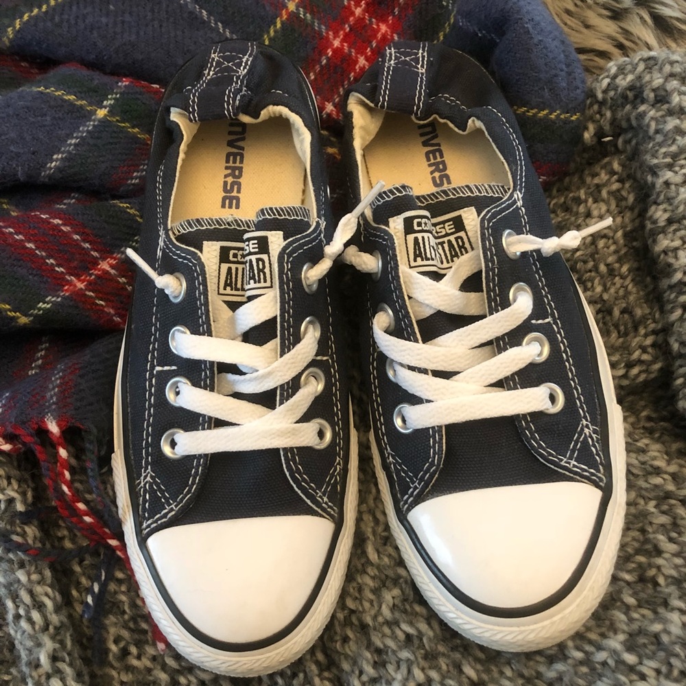 navy blue converse